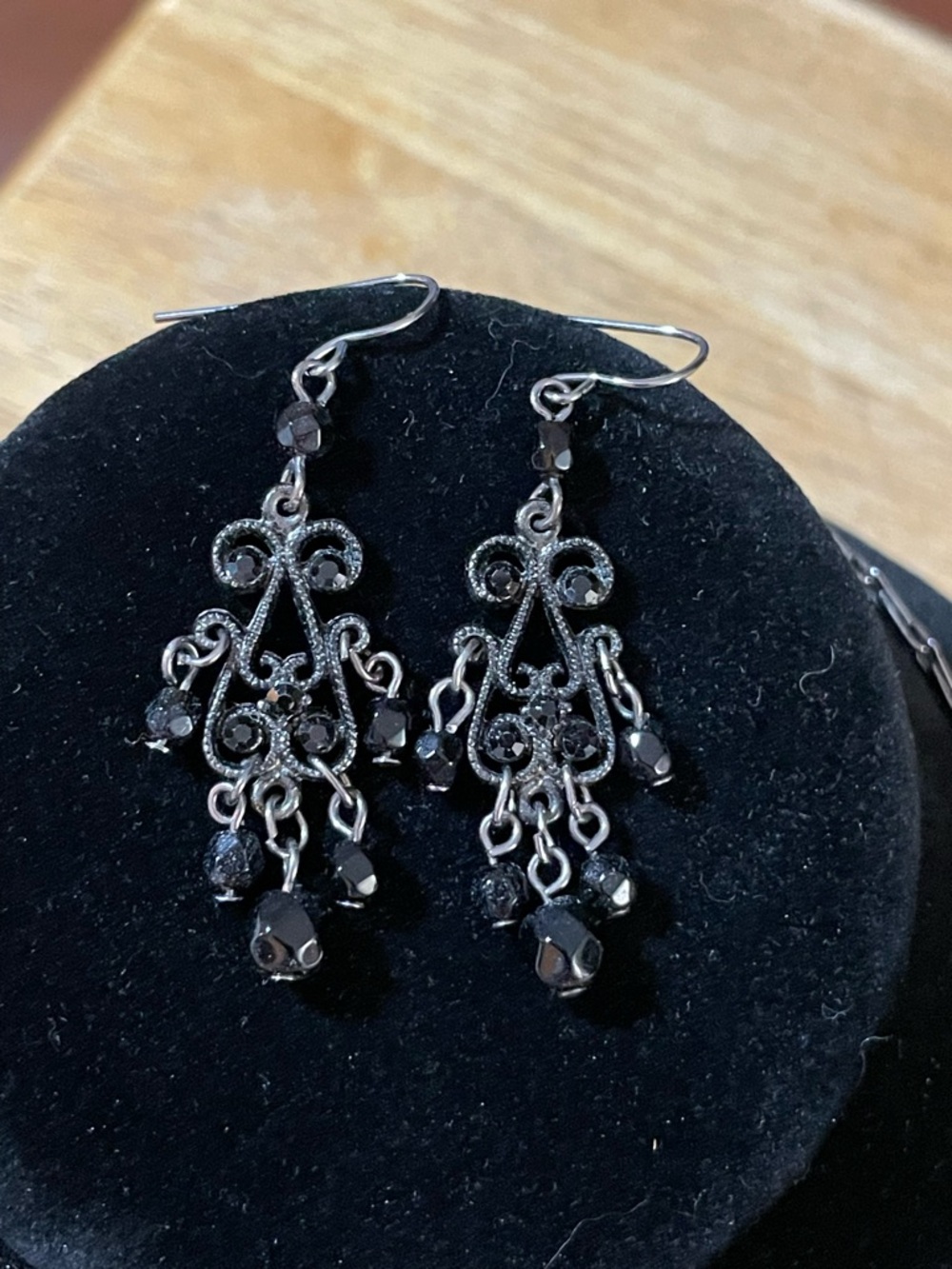 Black crystal silver tone dangle silver necklace earring set rhinestones 17.5 in - Picture 5 of 10